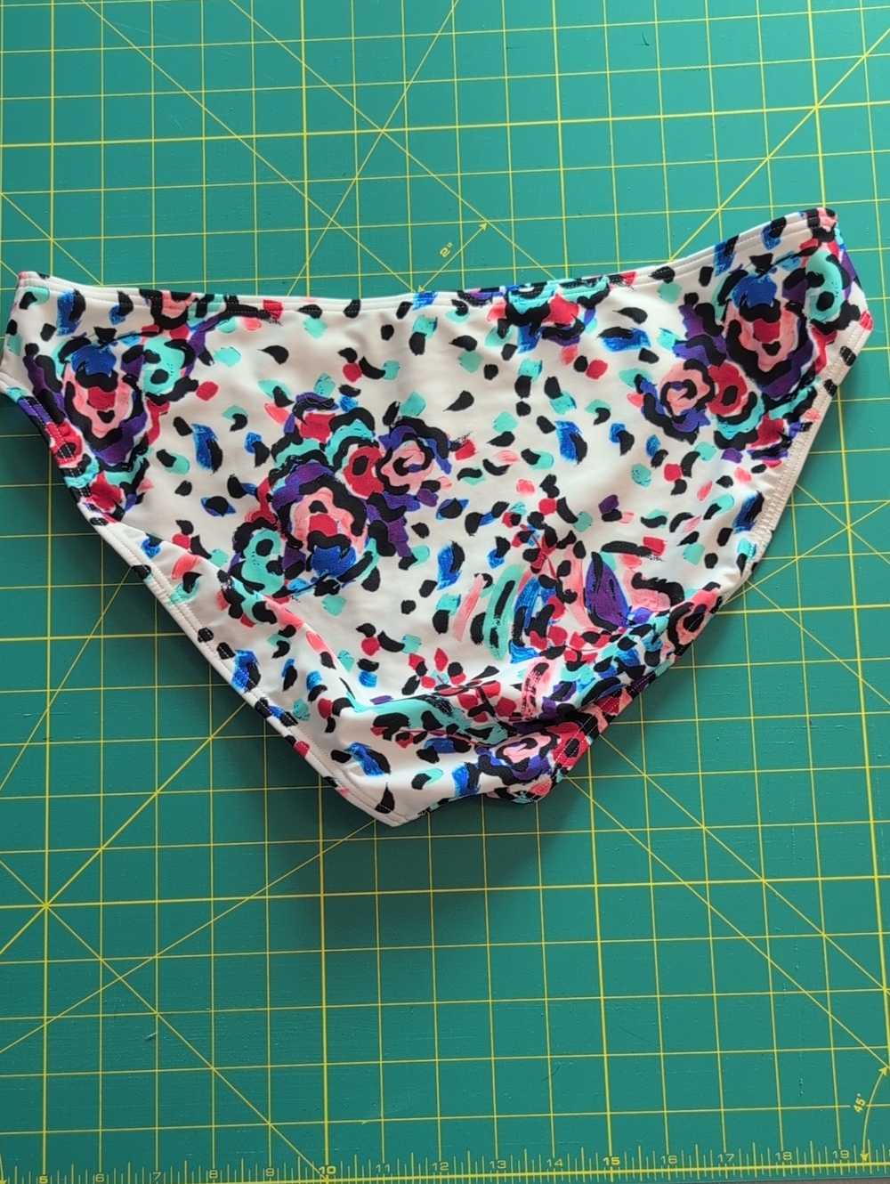 Venus Bikini - Picture 7 of 12